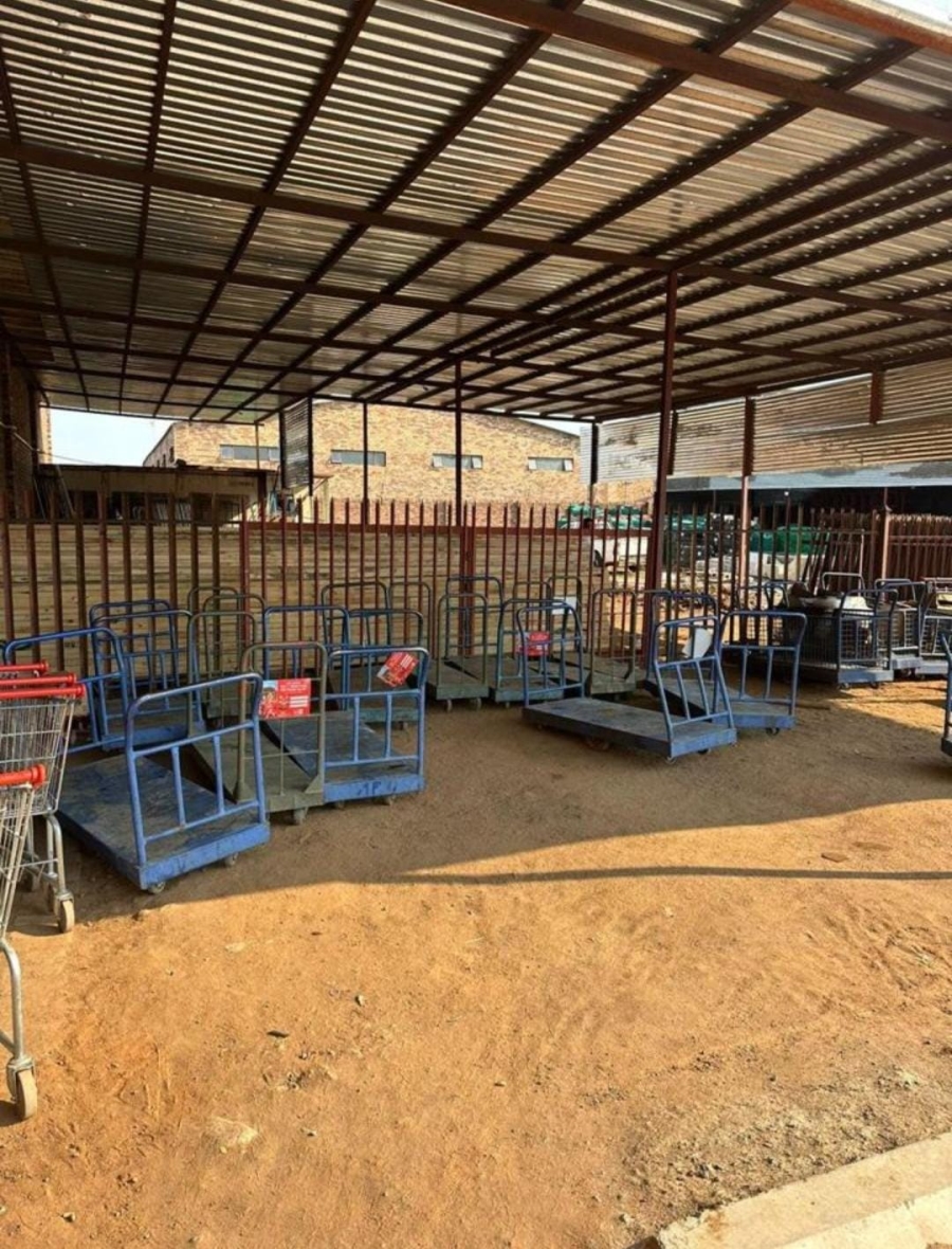 Commercial Property for Sale in Mafikeng Industrial North West